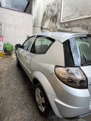 FORD KA 1.0 MPI 8V FLEX 2P MANUAL FORD KA 1.0 MPI 8V FLEX 2P MANUAL